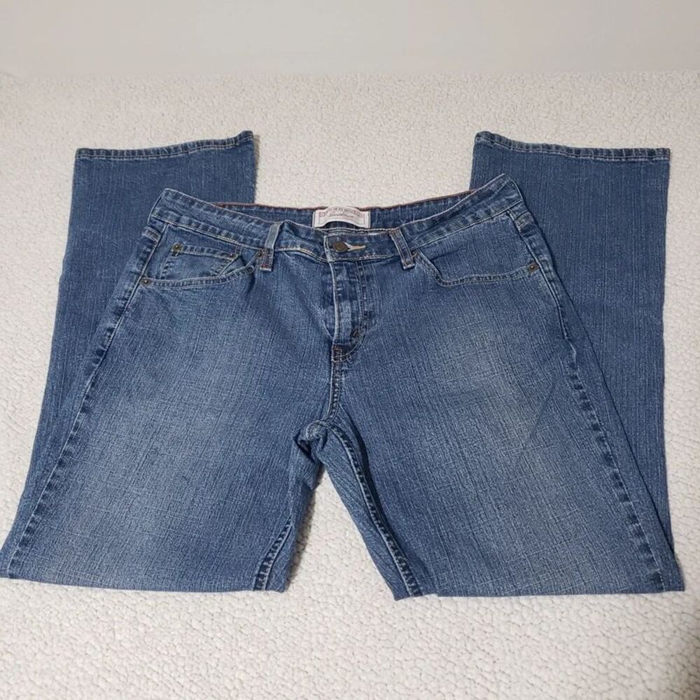 Levi Strauss Signature | Low-Rise Blue Denim Bootcut Jeans | Misses 8 Short
